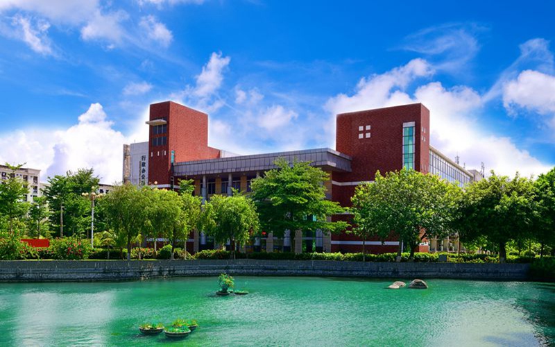 海南经贸职业技术学院_校园风光_学校景色