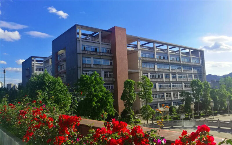 重庆医药高等专科学校_校园风光_学校景色