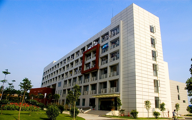 广东外语外贸大学_校园风光_学校景色