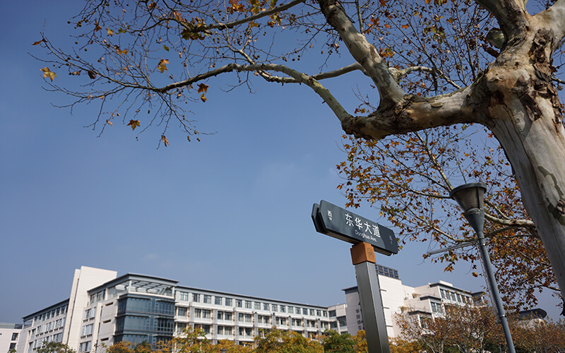 东华大学_校园风光_学校景色