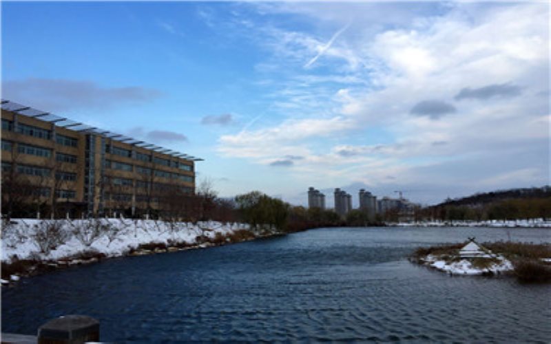 大连外国语大学_校园风光_学校景色