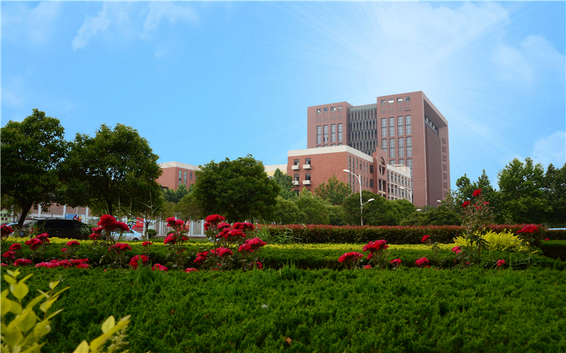 河南科技学院_校园风光_学校景色