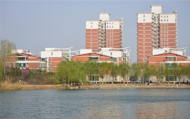 河南科技学院_校园风光_学校景色