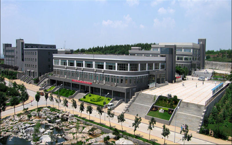 山东青年政治学院_校园风光_学校景色