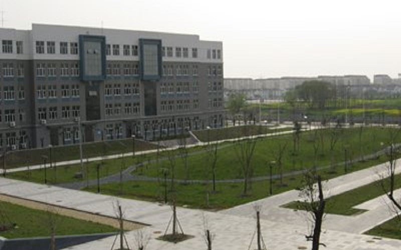 南京师范大学泰州学院_校园风光_365电子游戏(中国)官方网站景色