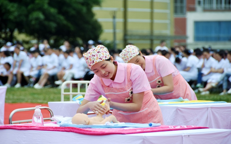 四川护理职业学院_校园风光_365电子游戏(中国)官方网站景色