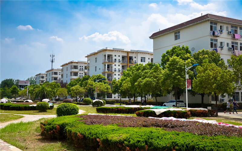 黄冈职业技术学院_校园风光_学校景色