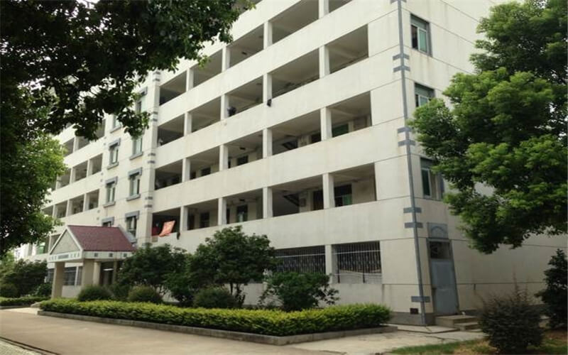 湖北黄冈应急管理职业技术学院_校园风光_学校景色