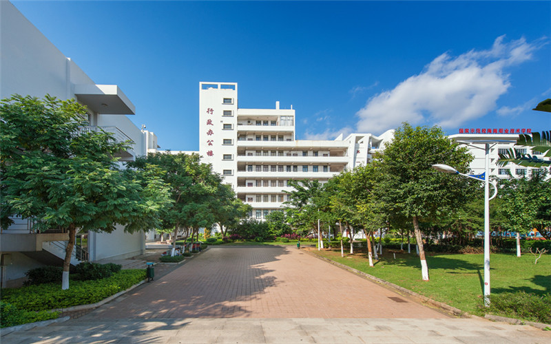 海南职业技术学院_校园风光_学校景色