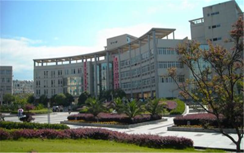 三峡大学科技学院_校园风光_学校景色