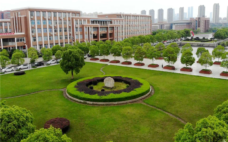 江西科技师范大学_校园风光_学校景色