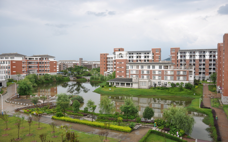 福建华南女子职业学院_校园风光_365电子游戏(中国)官方网站景色