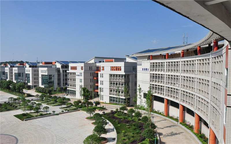 湖南高速铁路职业技术学院_校园风光_学校景色