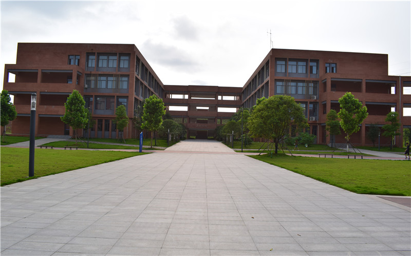 湖北师范大学文理学院_校园风光_学校景色