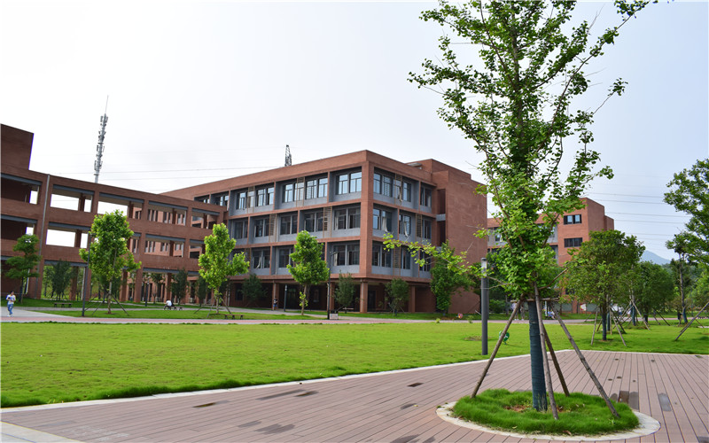 湖北师范大学文理学院_校园风光_学校景色