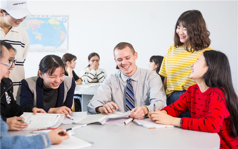 武汉工程科技学院_校园风光_365电子游戏(中国)官方网站景色