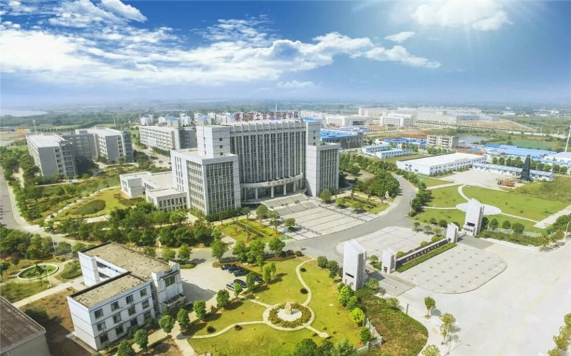 湖北国土资源职业学院_校园风光_学校景色