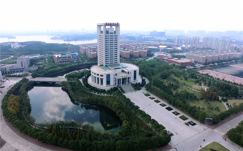 南昌航空大学_校园风光_学校景色