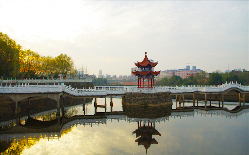 南昌大学抚州医学院_校园风光_学校景色