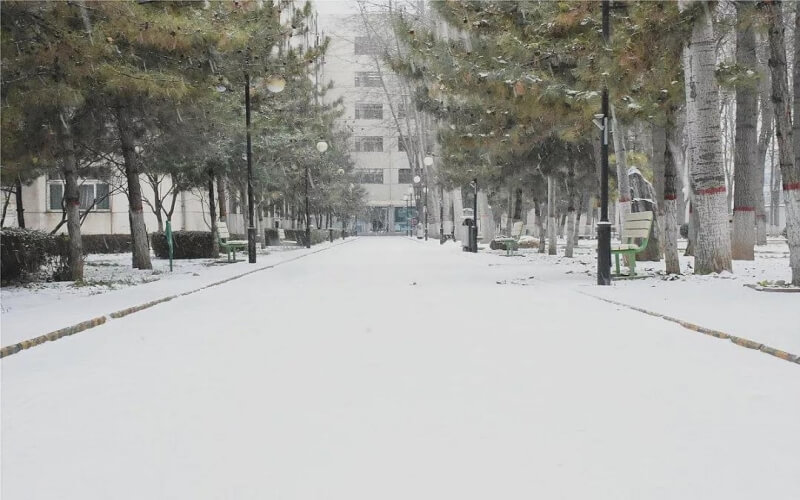 长治医学院_校园风光_学校景色