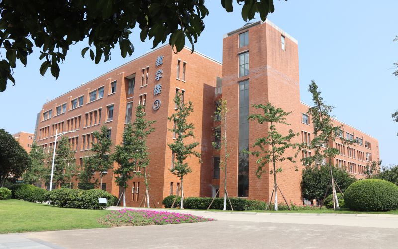 西南交通大学希望学院_校园风光_学校景色