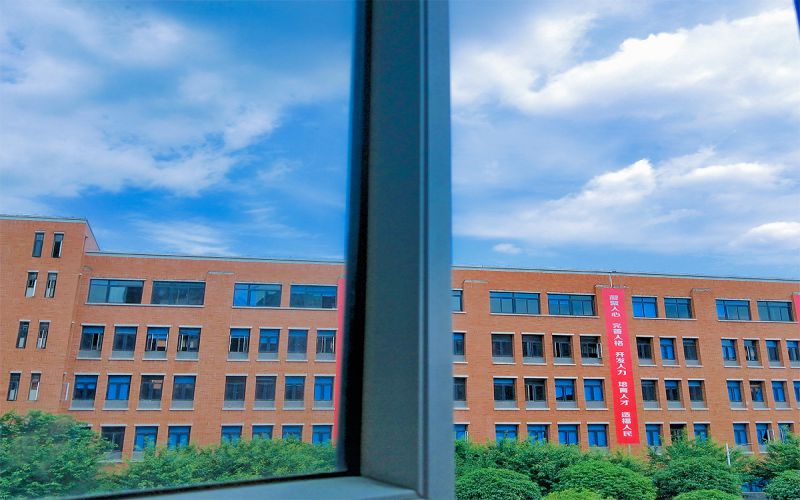 西南交通大学希望学院_校园风光_学校景色