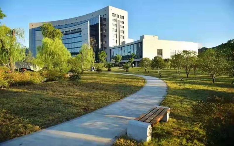 浙江中医药大学滨江学院_校园风光_学校景色