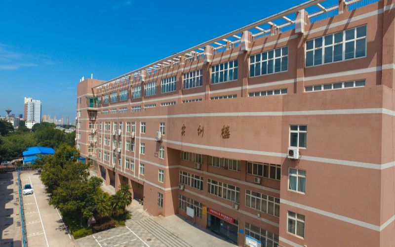 陕西铁路工程职业技术学院_校园风光_学校景色