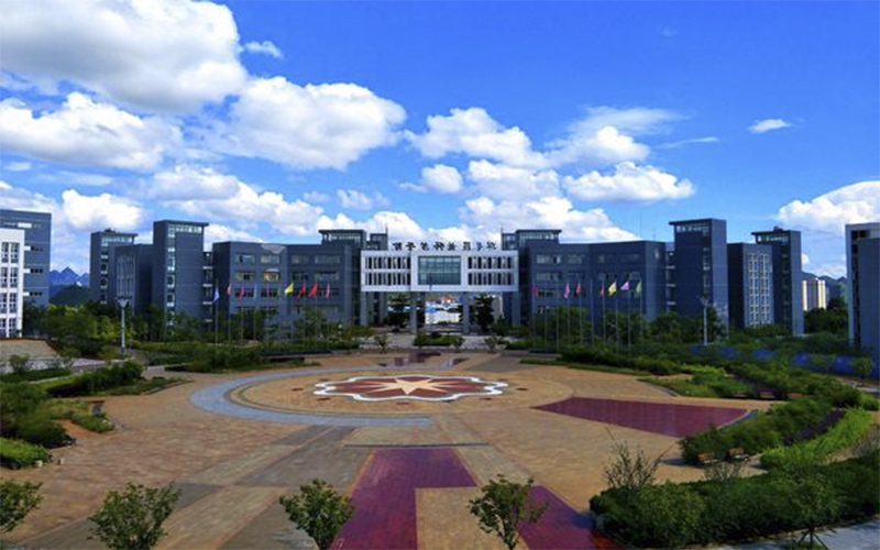 兴义民族师范学院_校园风光_学校景色