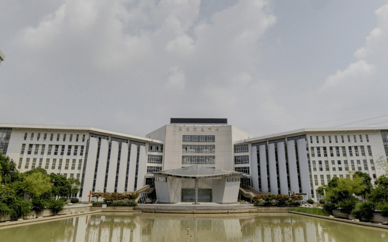 安徽财贸职业学院_校园风光_学校景色