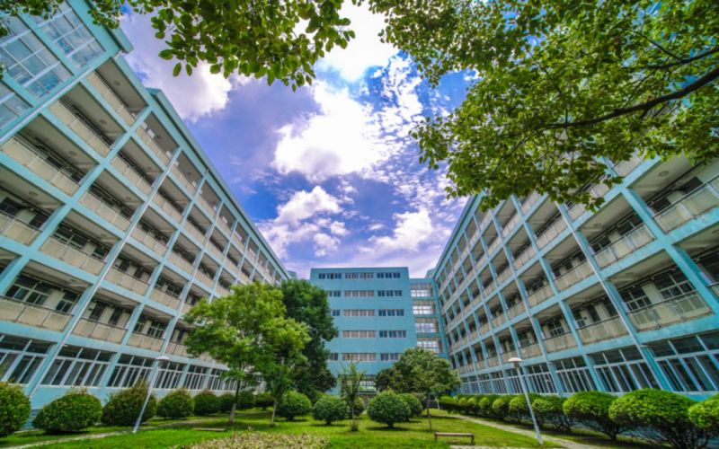 安徽财贸职业学院_校园风光_学校景色