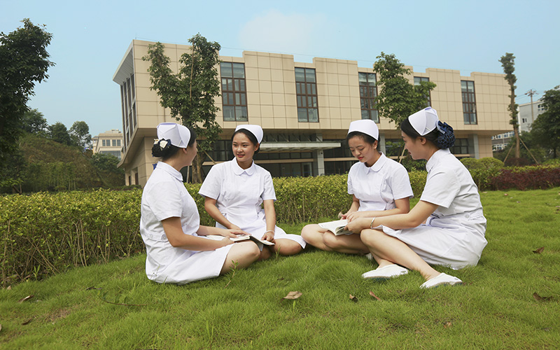 重庆护理职业学院_校园风光_学校景色