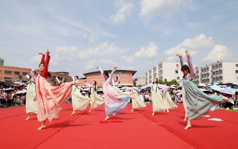 四川护理职业学院_校园风光_学校景色