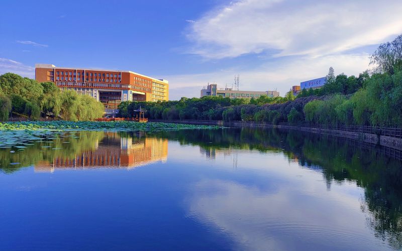 南昌航空大学_校园风光_学校景色