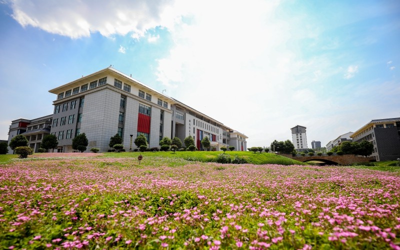 昆明城市学院_校园风光_学校景色