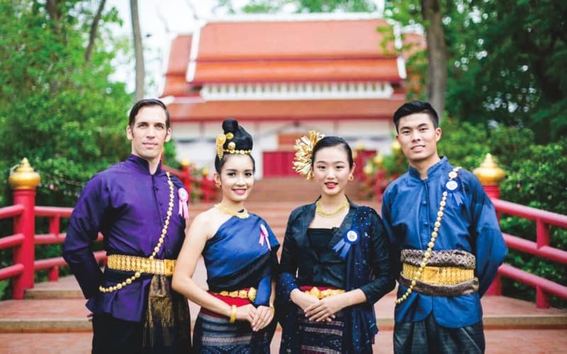 成都银杏酒店管理学院_校园风光_学校景色