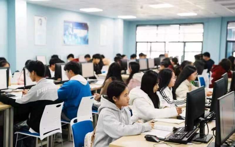 贵州铜仁数据职业学院_校园风光_学校景色