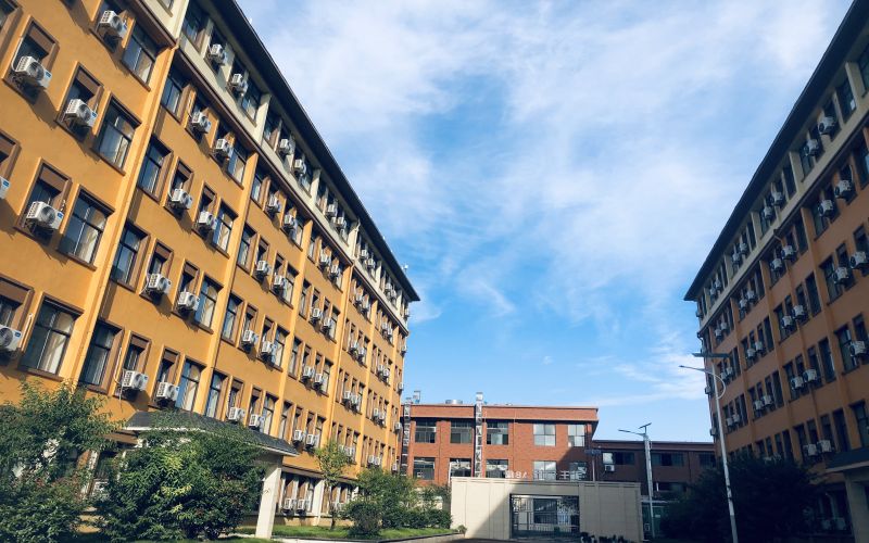 贵州铜仁数据职业学院_校园风光_学校景色