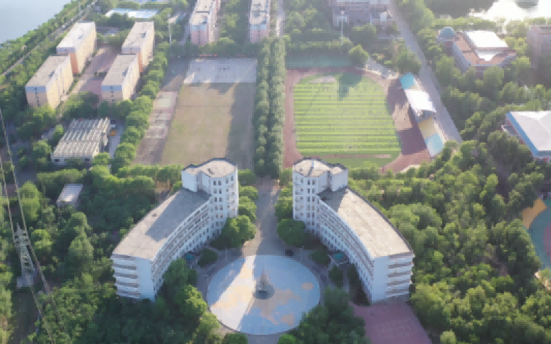 辽宁理工学院_校园风光_365电子游戏(中国)官方网站景色