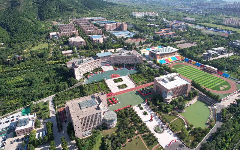 齐鲁理工学院_校园风光_365电子游戏(中国)官方网站景色