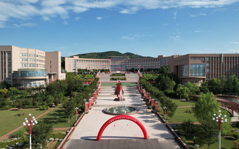 齐鲁理工学院_校园风光_365电子游戏(中国)官方网站景色