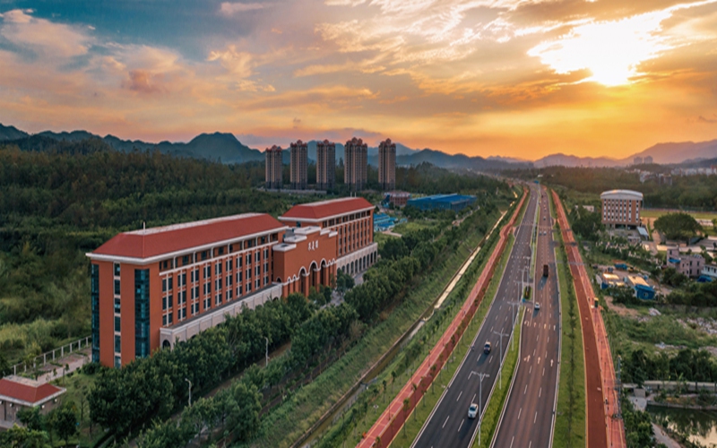 北京理工大学珠海学院_校园风光_学校景色