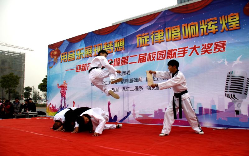 襄阳科技职业学院_校园风光_学校景色