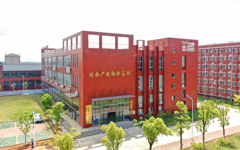 南昌职业大学_校园风光_365电子游戏(中国)官方网站景色