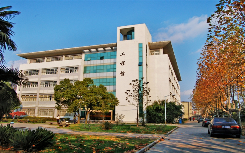 扬州大学_校园风光_365电子游戏(中国)官方网站景色