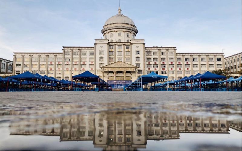 昆明城市学院_校园风光_学校景色