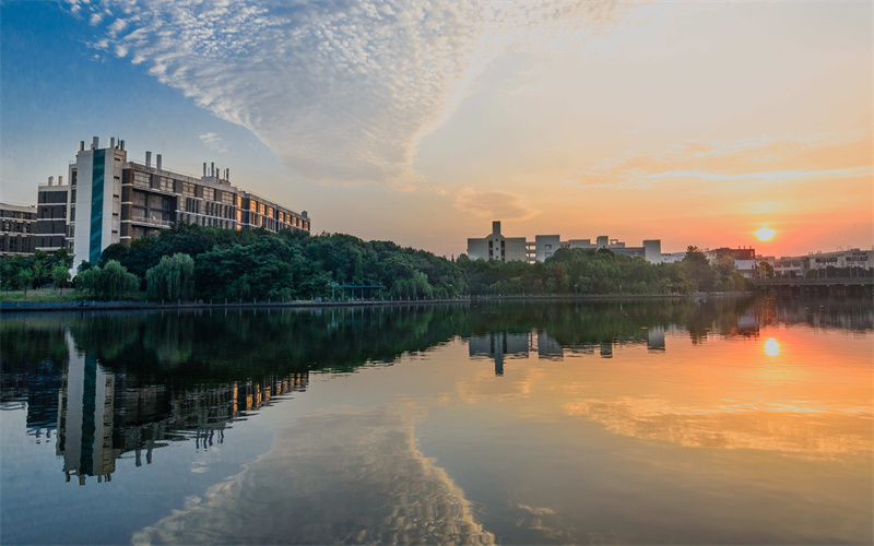 南昌大学_校园风光_学校景色