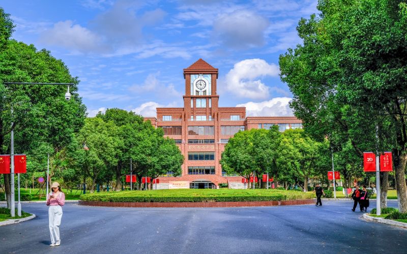 上海杉达学院_校园风光_学校景色