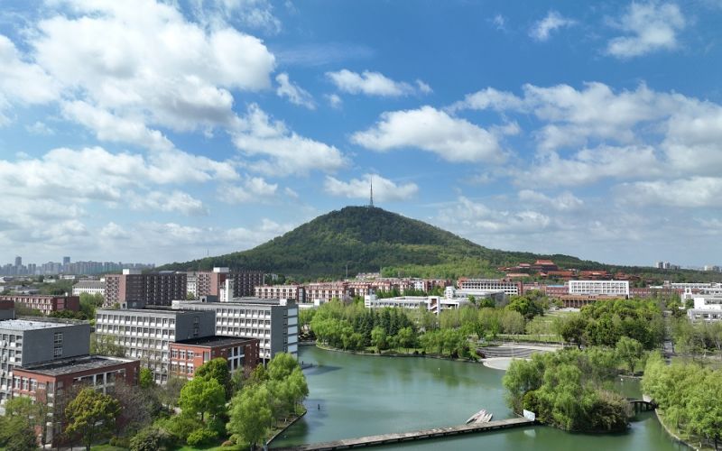 安徽新华学院_校园风光_学校景色