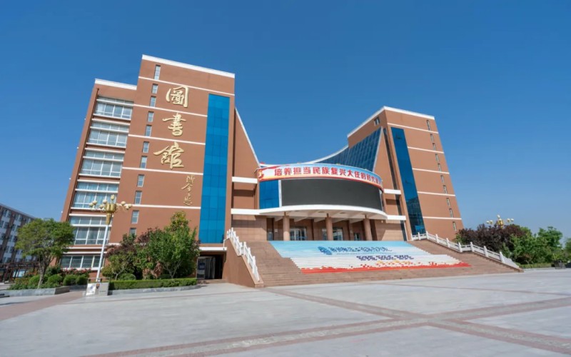 郑州轨道工程职业学院_校园风光_学校景色